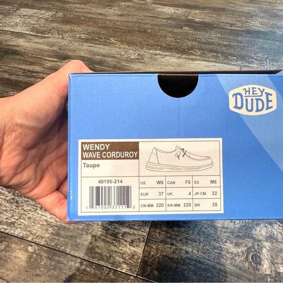 Hey Dude Loafers Shoes Womens Size 6 Wendy‎ Wave Corduroy Taupe Tan Comfy NEW - Picture 4 of 9